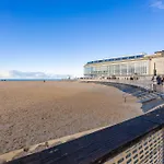 Apartment Lecomte - The Shoreline Beachview 106
