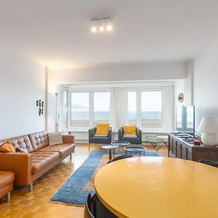 Lecomte - The Shoreline Beachview 106 Apartment