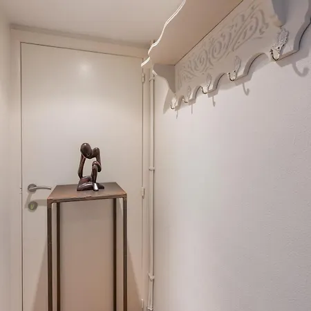 Lecomte - The Shoreline Beachview 106 Apartment *