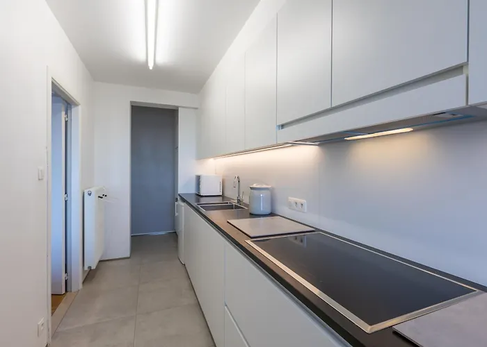 Lecomte - The Shoreline Beachview 106 *