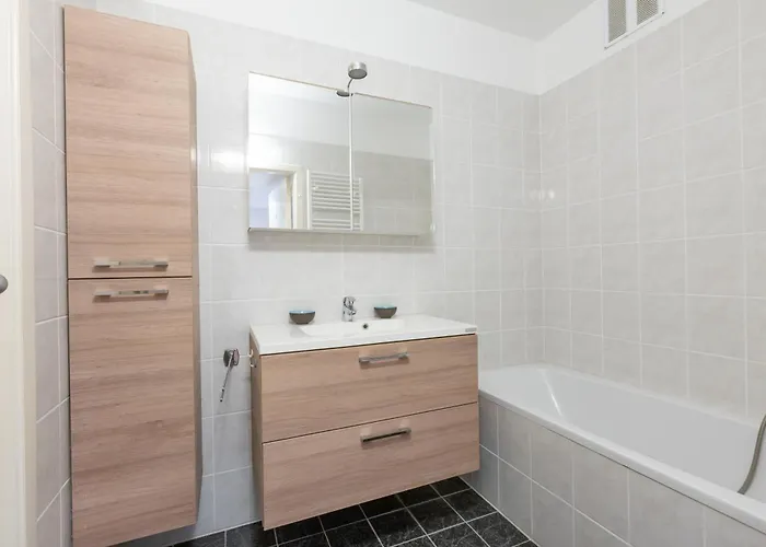 Lecomte - The Shoreline Beachview 106