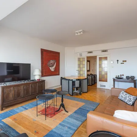 Lecomte - The Shoreline Beachview 106 *